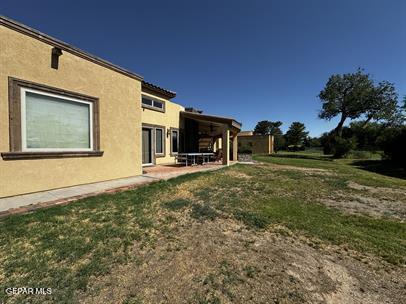 Building Photo - 5200 Garden Vly