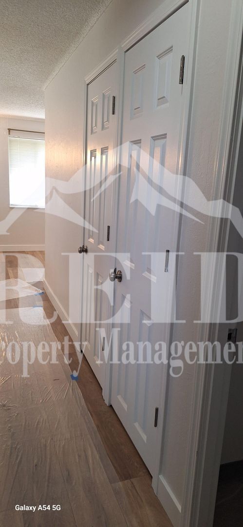 Building Photo - East Bremerton Rambler - 3 Bed 1 Bath with Garage and Carport Parking