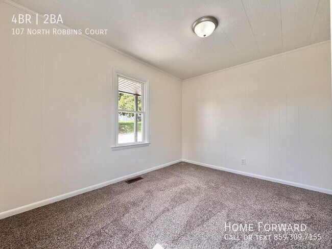 Building Photo - 107 N Robbins Ct