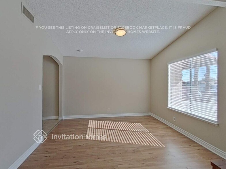 Building Photo - 4044 Venita Ct