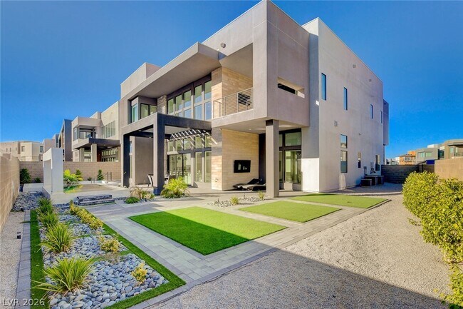 Building Photo - 5289 Feathertop Dr
