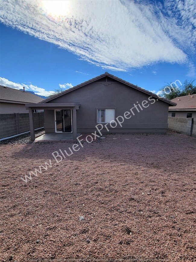 Building Photo - 3 Bedroom, 2 Bathroom Home in Rancho Vistoso