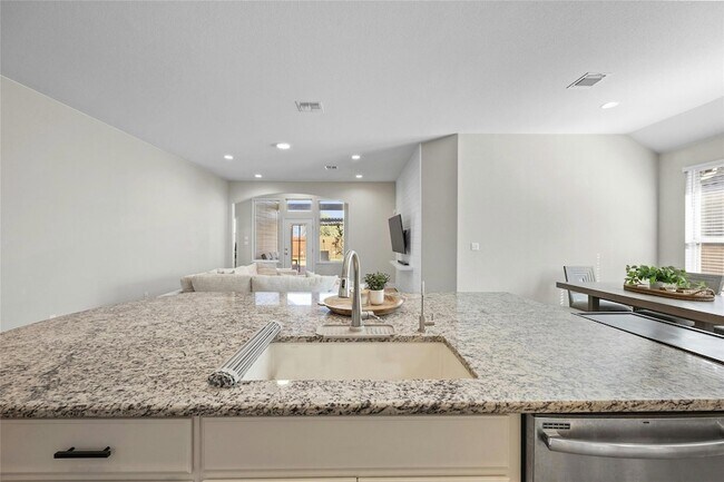 Building Photo - 2812 Rabbit Creek Dr