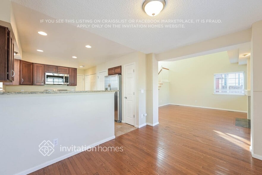 Building Photo - 9907 Foxhill Cir