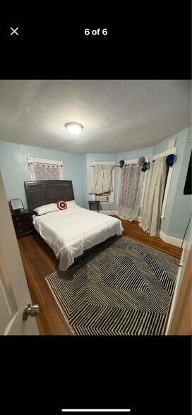 Building Photo - 70 Whiting St