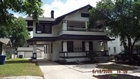 Building Photo - 940 W Mulberry Ave