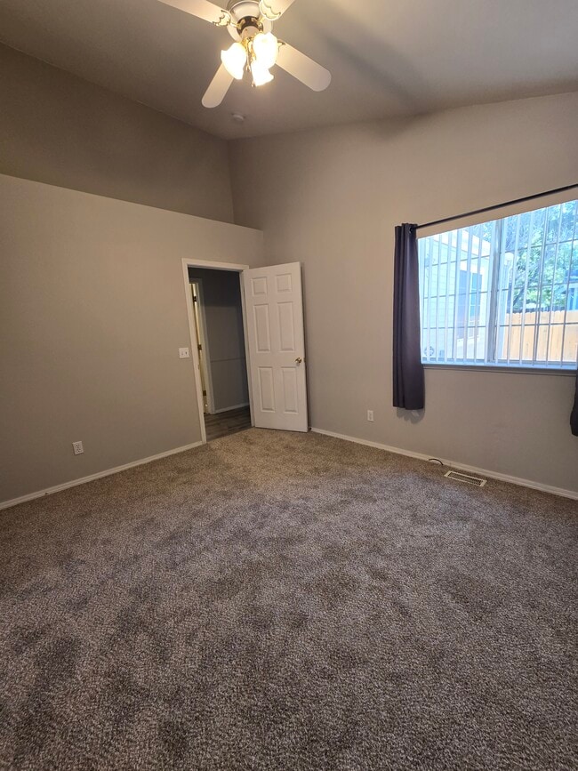 Building Photo - 1028 Aspen Grove Cir