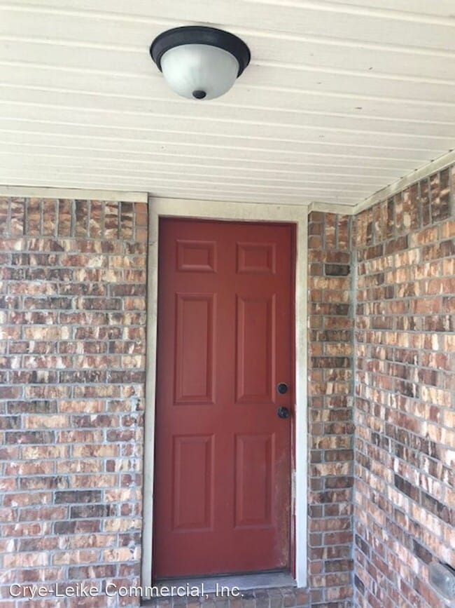 Building Photo - 6017 Trammel Estates Dr