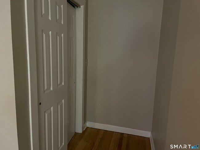 Building Photo - 80 Grassy Plain St