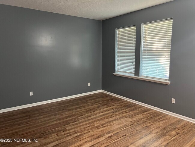 Building Photo - 13660 Chipperfield Ln
