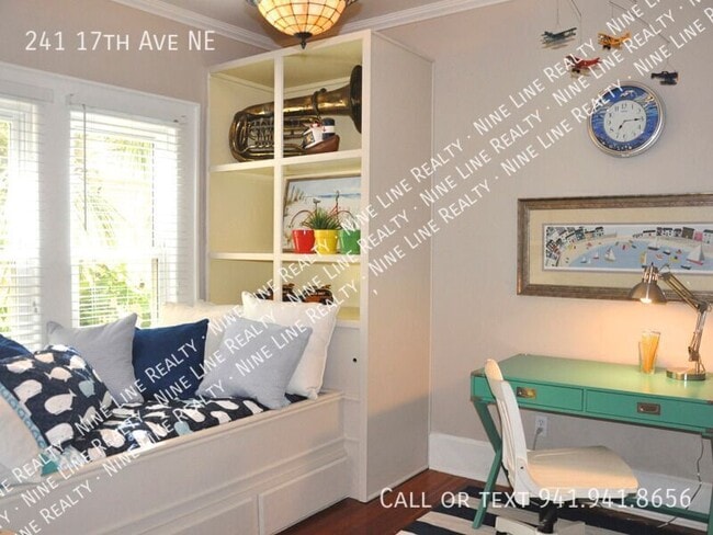 Building Photo - 241 17th Ave NE