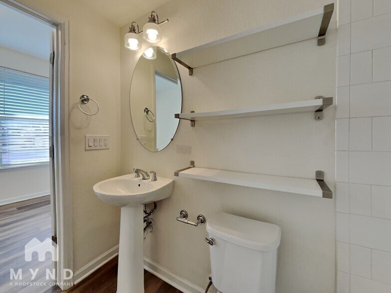 Building Photo - 5094 Ward Rd