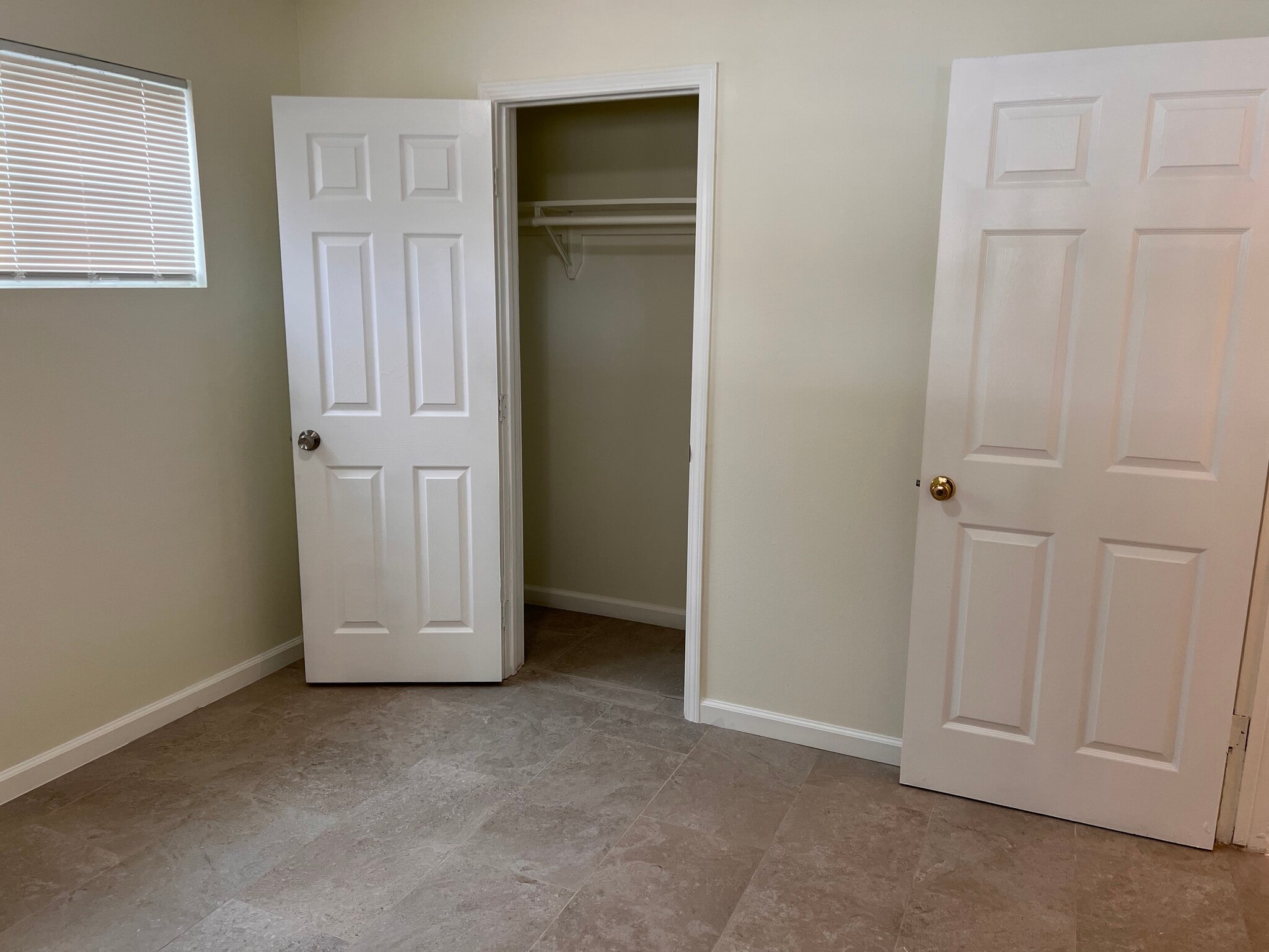 Building Photo - 754 48th St