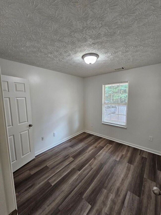 Building Photo - 3096 Mobley Bridge Rd