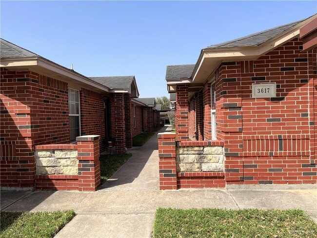 Primary Photo - 3617 Zelma St