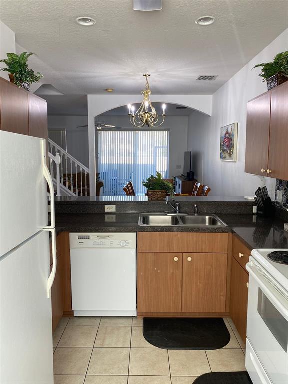 Building Photo - 1308 S Beach Cir