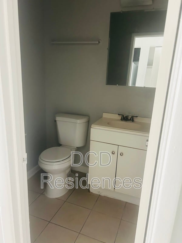 Building Photo - 4115 E Linebaugh Ave.