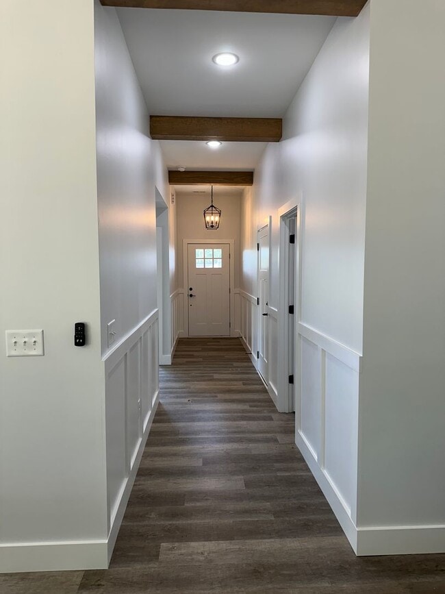 Building Photo - Beautiful Home for Rent – Modern Comforts ...