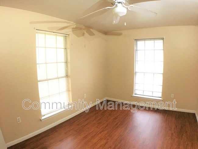 Building Photo - 1185 Bayou Paul Ln