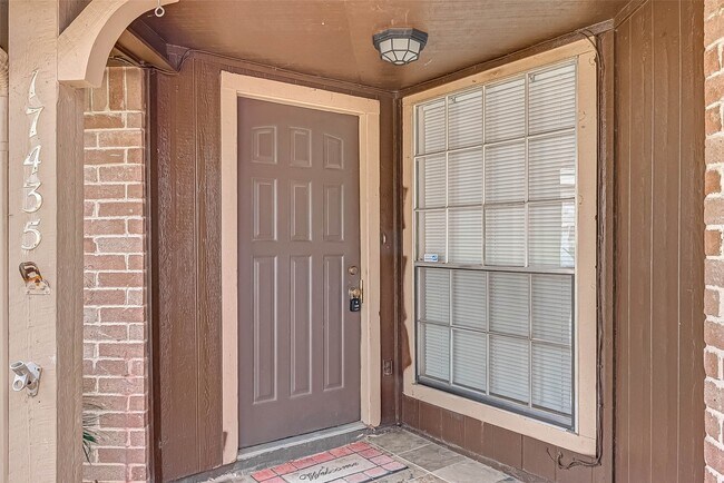 Building Photo - 17435 Glenmorris Dr