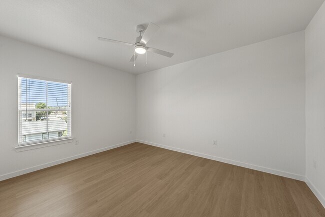 Building Photo - 1416 Speight Ave