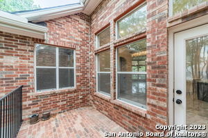 Building Photo - 18605 Elmbrook