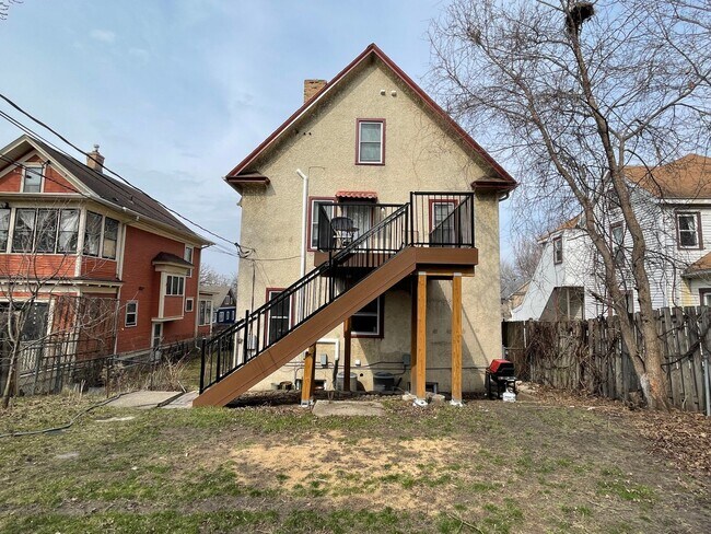 Building Photo - 2723 Taylor St NE