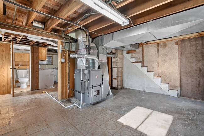 Building Photo - 7945 W 91st St