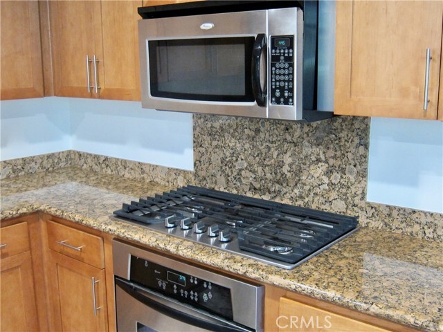 Building Photo - 411 W Seaside Way