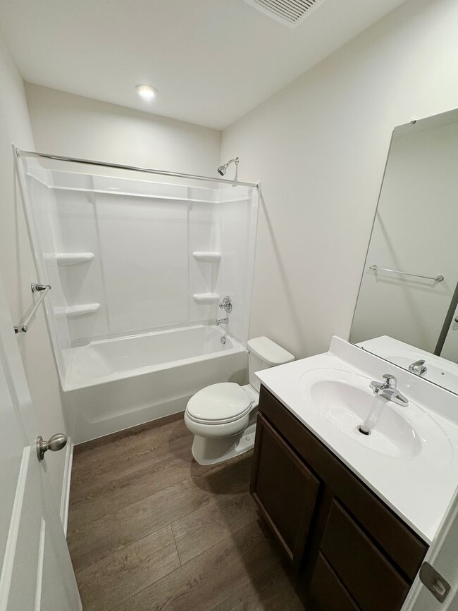 Building Photo - Gorgeous, Brand New 3-Bedroom Home with Mo...