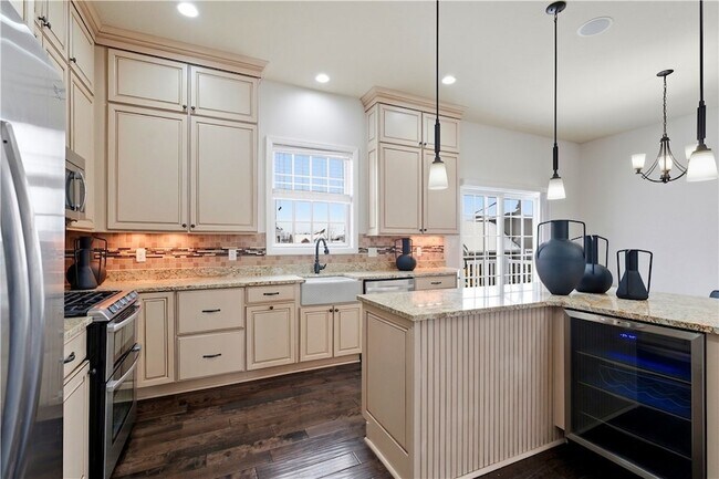 Building Photo - 200 Venango Trail