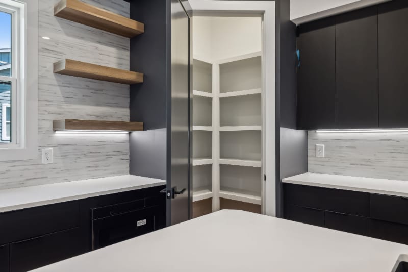 Building Photo - 1300 Edgehill Ave