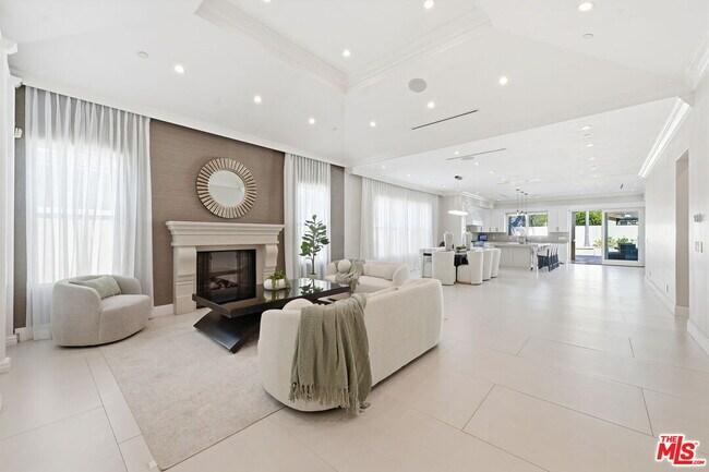 Building Photo - 12419 Erwin St