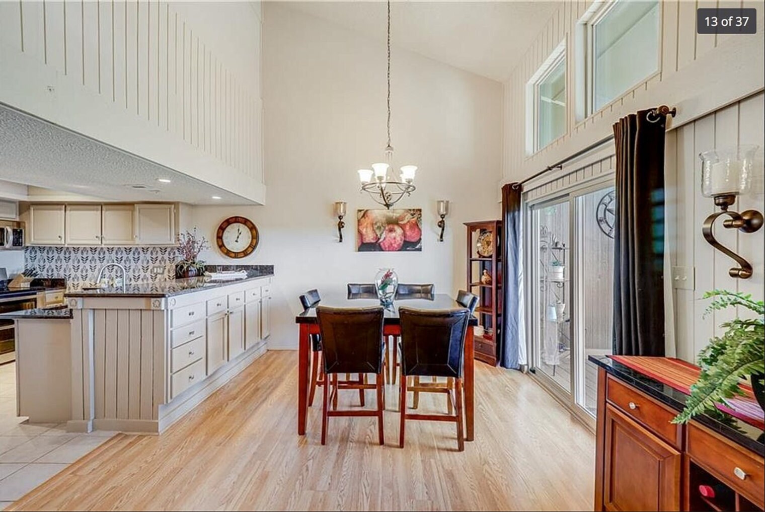 Building Photo - 221 Venture Blvd S