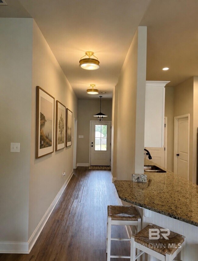 Building Photo - 10653 Brodick Lp