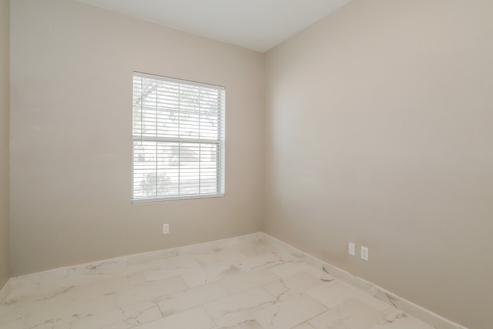 Building Photo - 10132 E Paseo San Bernardo