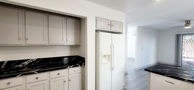Building Photo - 73 Sea Holly Way