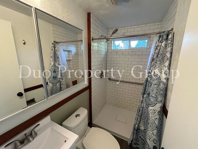 Building Photo - Bethel Danebo Home with Huge Yard and Storage