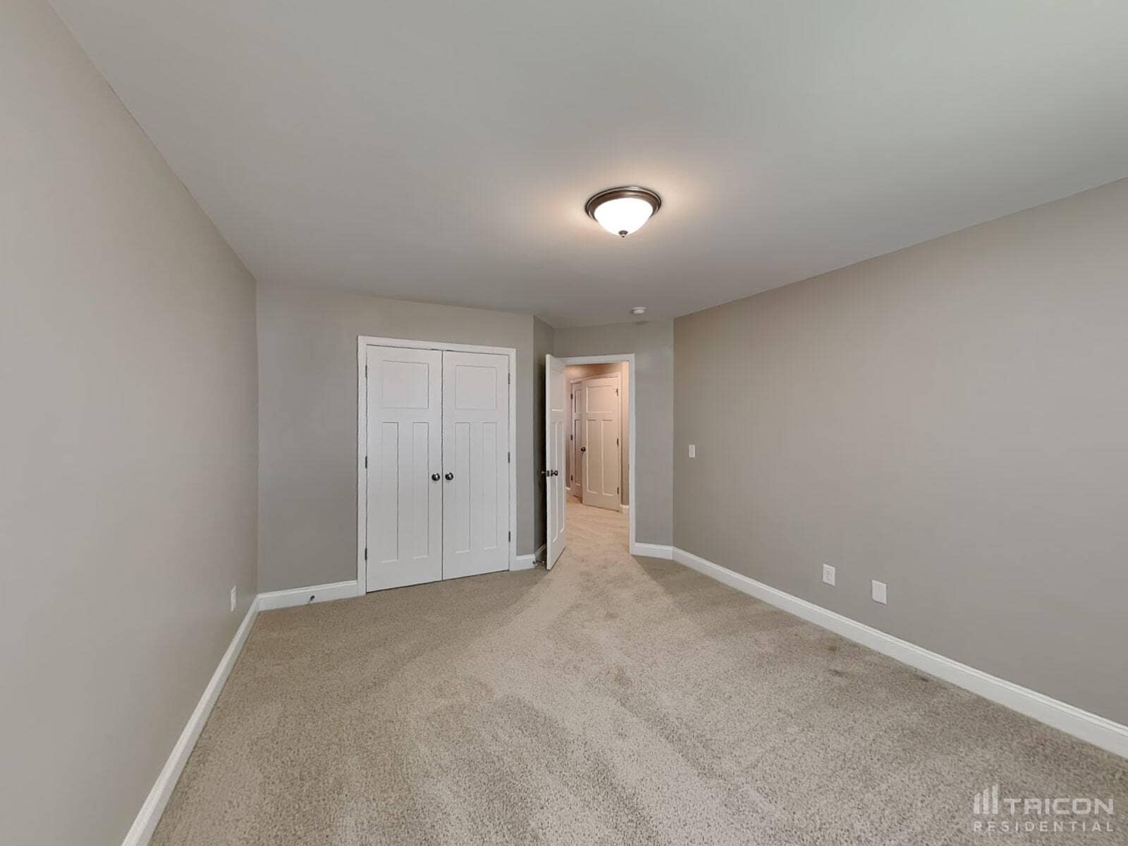 Building Photo - 1021 Crescent Moon Lp