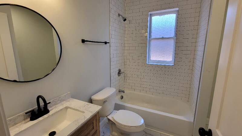 Building Photo - 5537 Holly Hills Ave