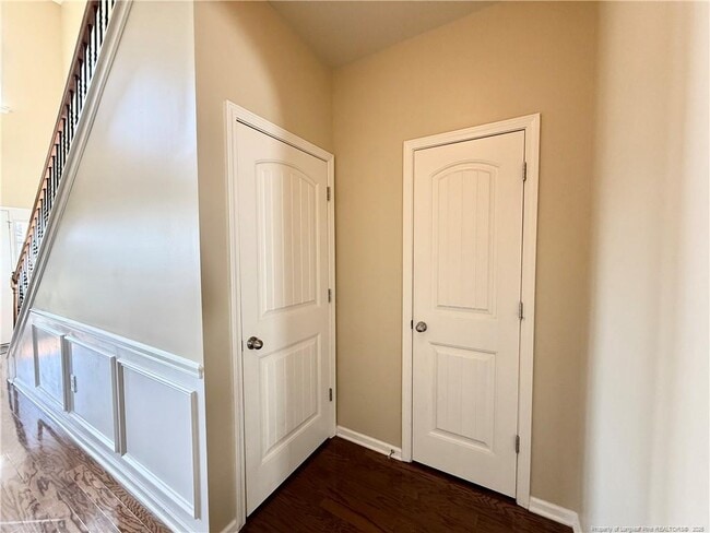 Building Photo - 642 Regimental Dr