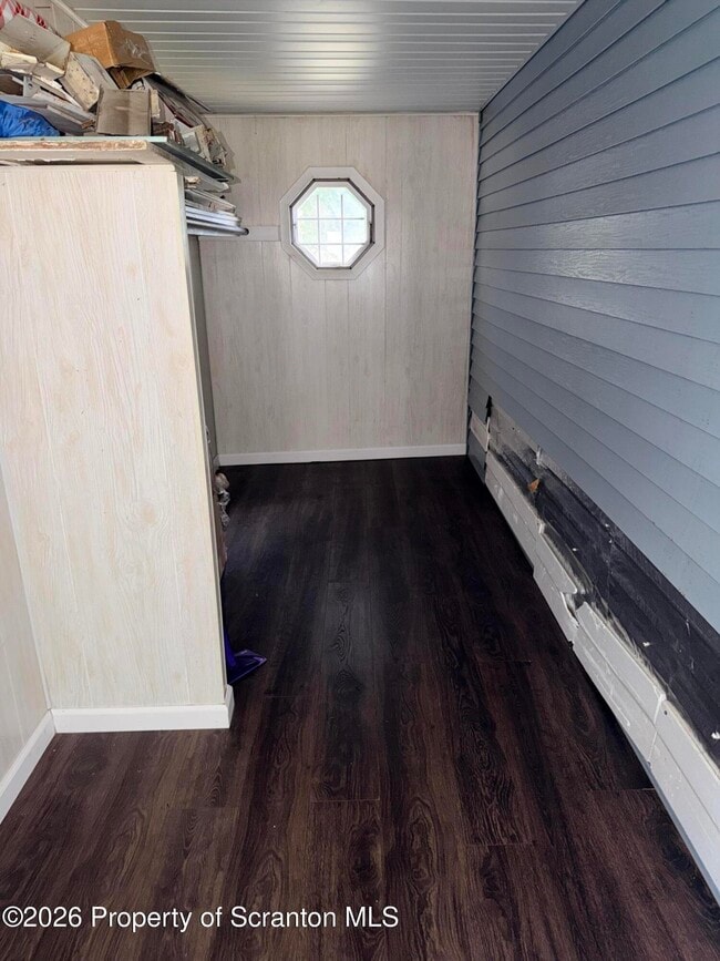 Building Photo - 409 Alden Mountain Rd