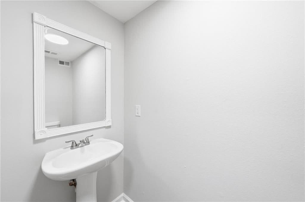 Building Photo - 1575 Ridenour Pkwy NW