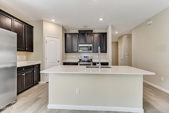 Building Photo - 9222 Gilmore Grove Way
