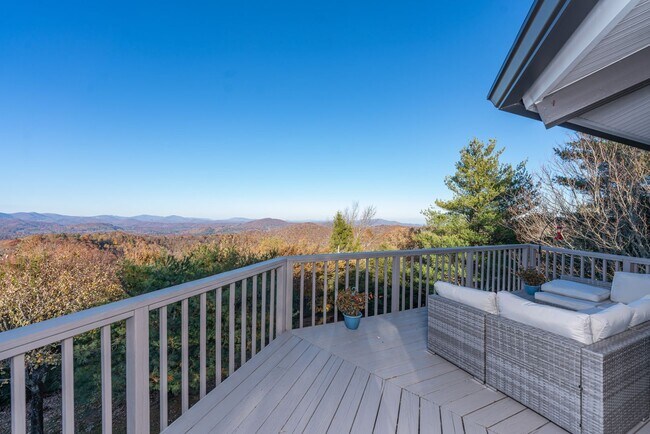 Building Photo - 275 Aspen Ln