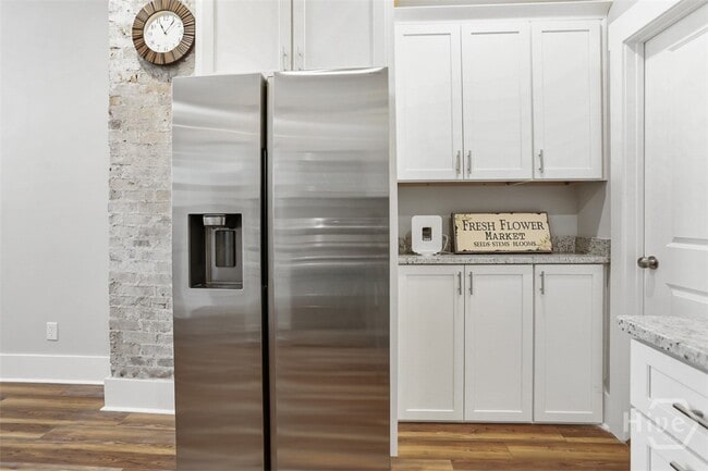 Building Photo - 537 E Congress St