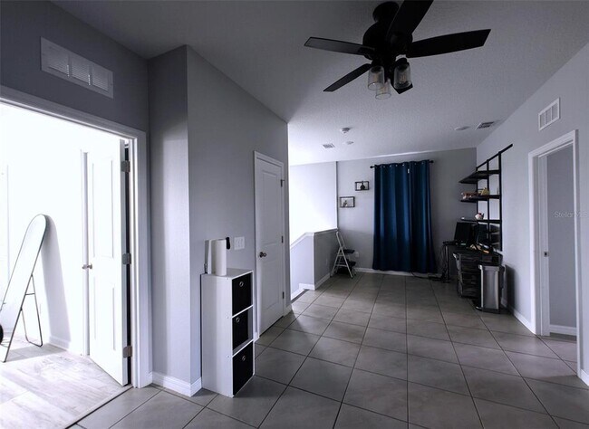 Building Photo - 2087 Emerald Springs Dr