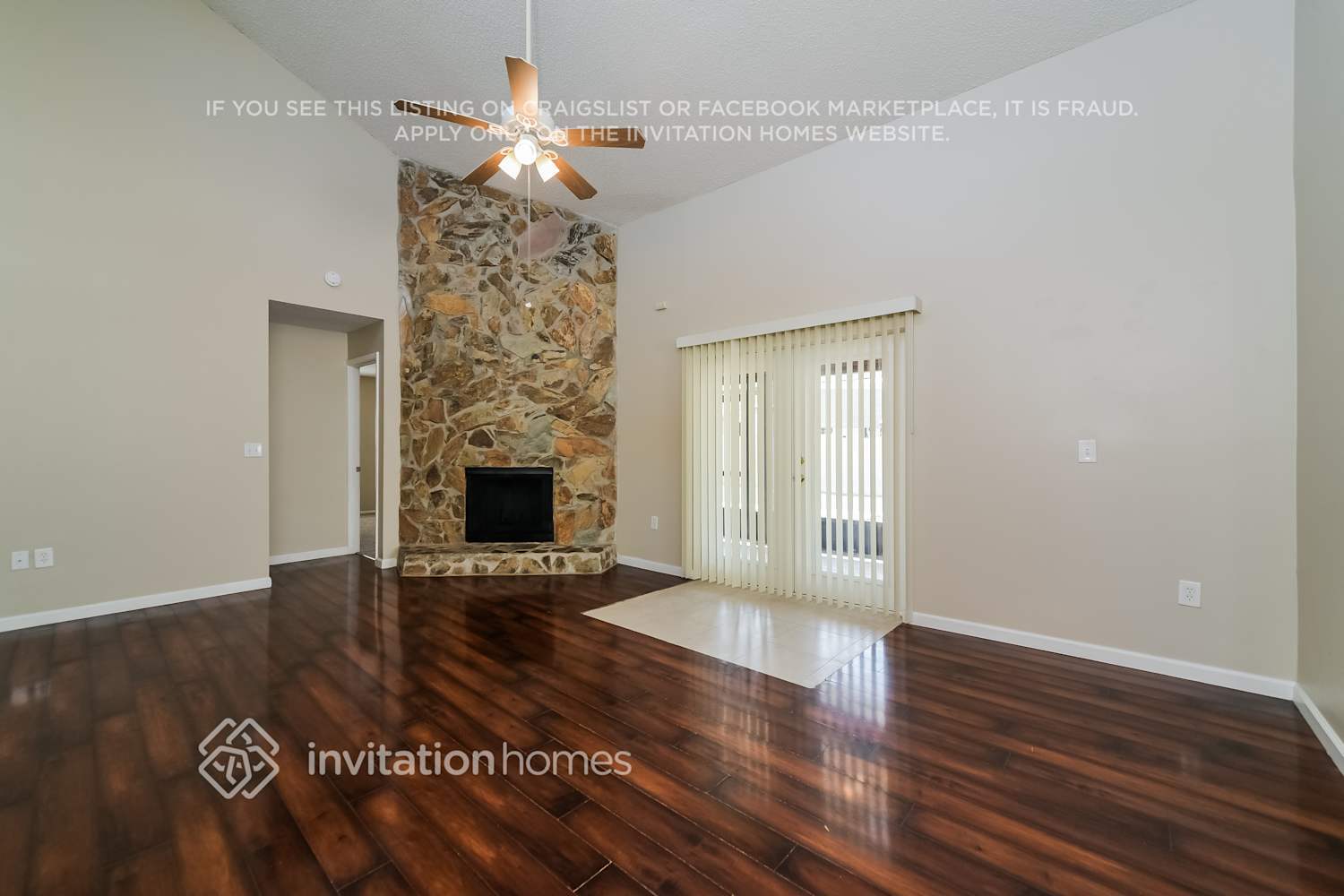 Building Photo - 341 Santiago Ct