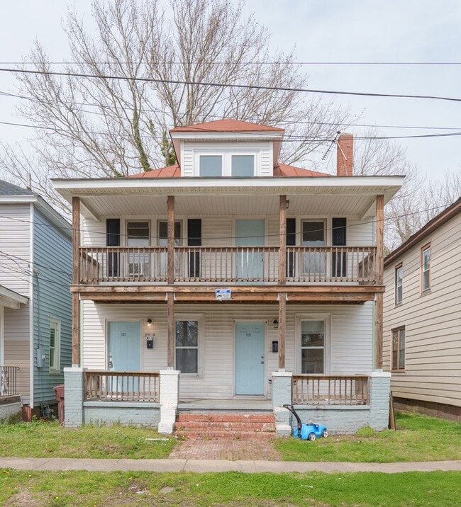 Building Photo - MOVE IN READY 4 Bedroom in Chesapeake!