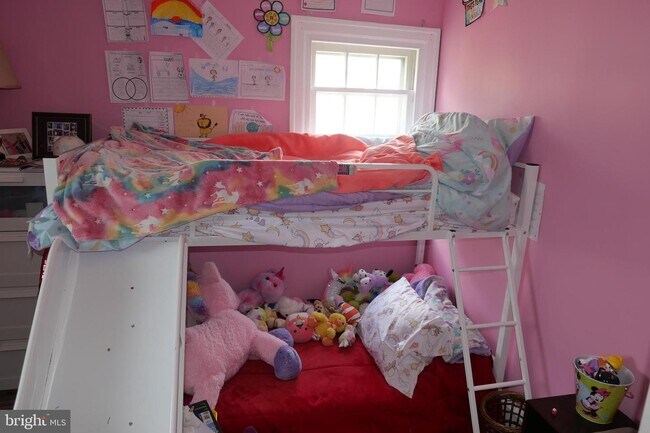 Building Photo - 2716 St Marys Rd